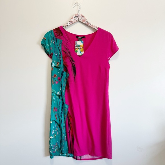 NWT DESIGUAL Pink & Teal Feather Print Shift Dress Women’s Size 2 - Picture 3 of 10
